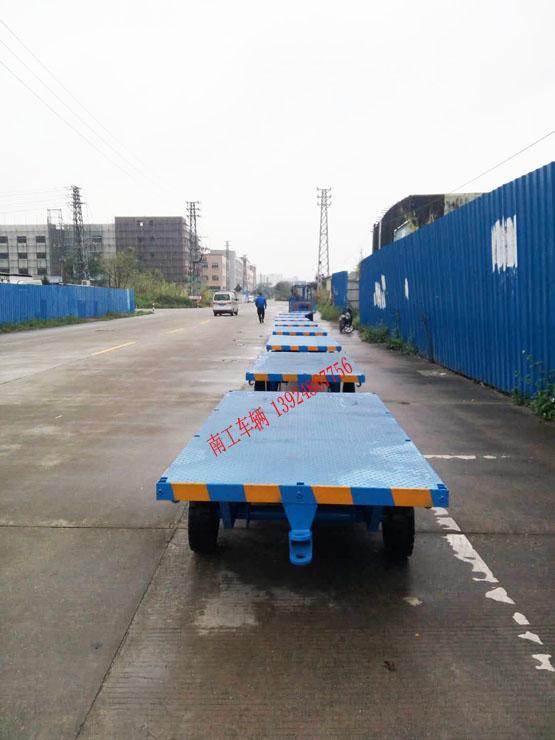 3吨高插装式护栏平板拖车组